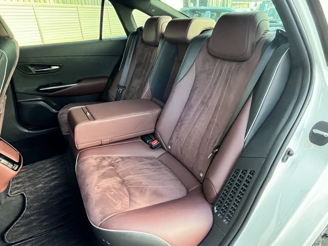 TOYOTA CROWN sedan hybrid 4WD 2018