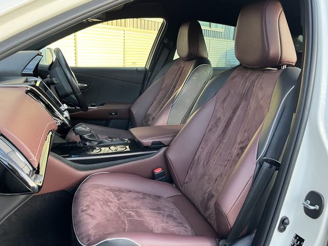 TOYOTA CROWN sedan hybrid 4WD 2018