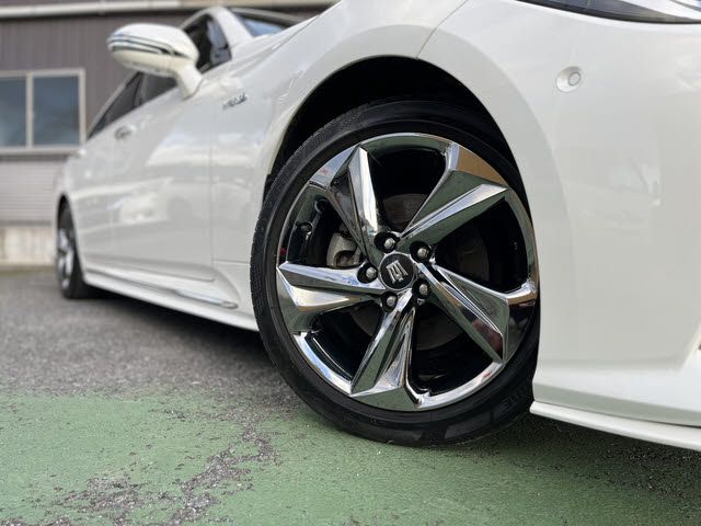 TOYOTA CROWN sedan hybrid 4WD 2018