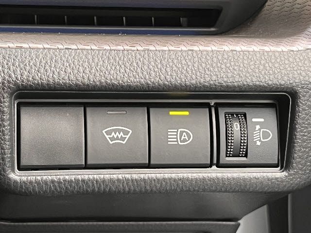 TOYOTA PRIUS 4WD 2023