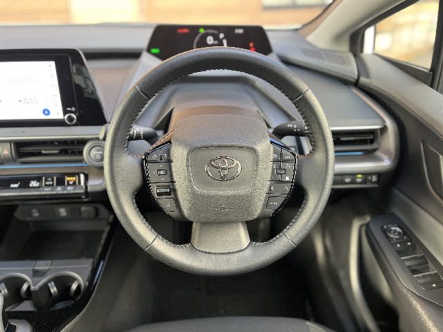 TOYOTA PRIUS 4WD 2023
