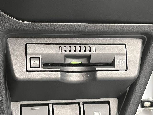 TOYOTA PRIUS 4WD 2023