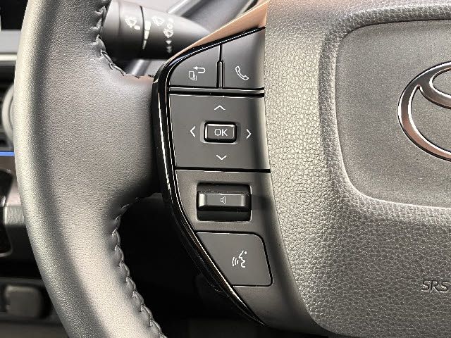 TOYOTA PRIUS 4WD 2023