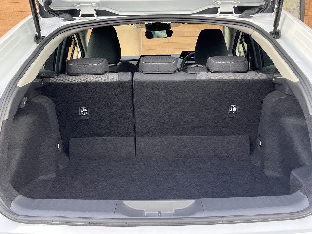 TOYOTA PRIUS 4WD 2023