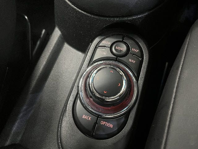 BMW MINI COOPER 2022