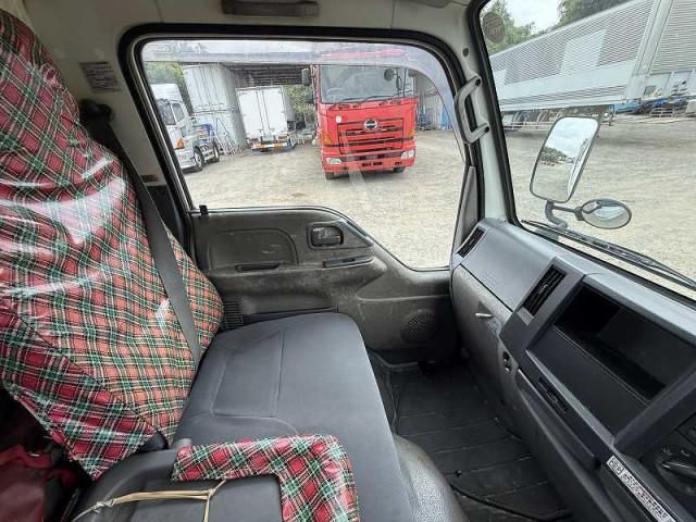 ISUZU ELF 2010