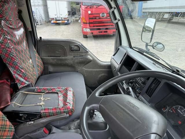 ISUZU ELF 2010