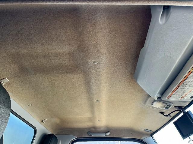 MITSUBISHI CANTER 2017