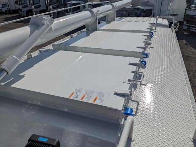 MITSUBISHI FUSOU FIGHTER 2025