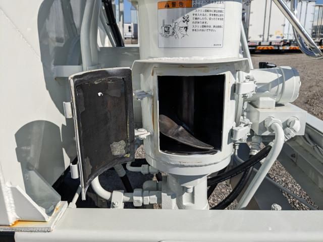 MITSUBISHI FUSOU FIGHTER 2025