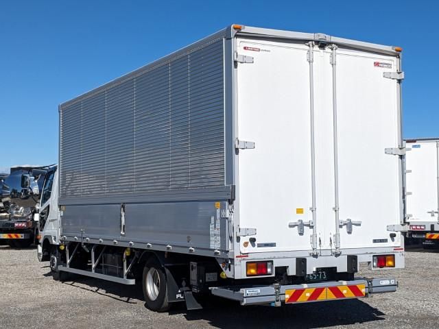 MITSUBISHI FUSOU FIGHTER 2023