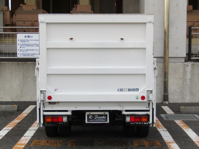 MITSUBISHI CANTER GUTS 2006