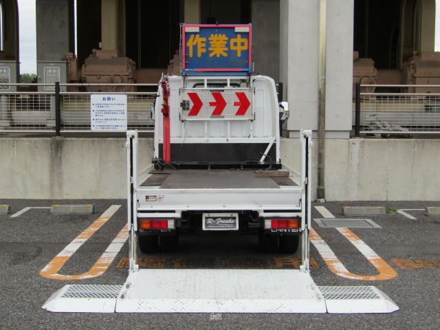 MITSUBISHI CANTER GUTS 2006