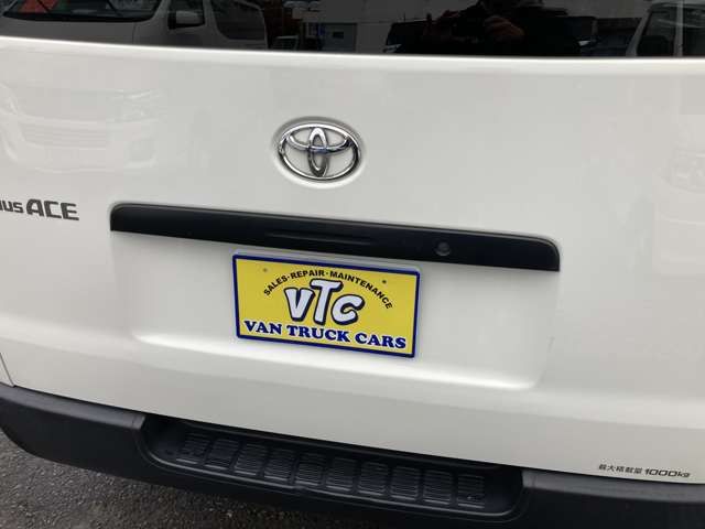 TOYOTA REGIUSACE van 4WD 2017