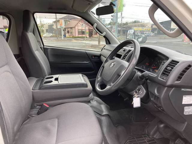 TOYOTA REGIUSACE van 4WD 2017