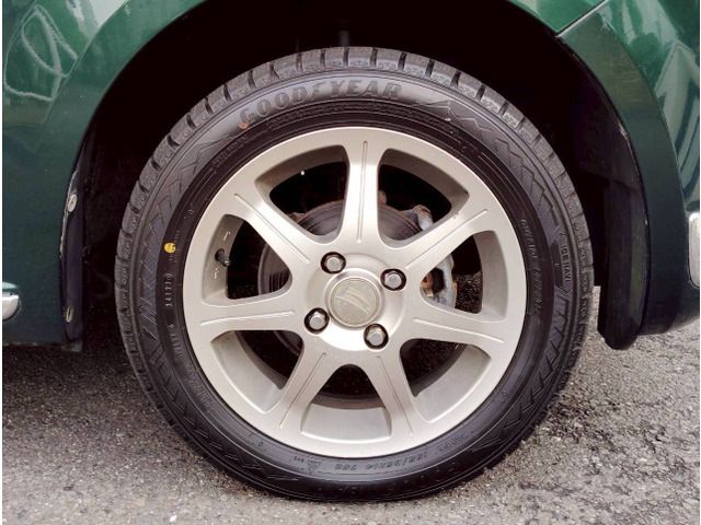 DAIHATSU MIRA GINO 4WD 2006