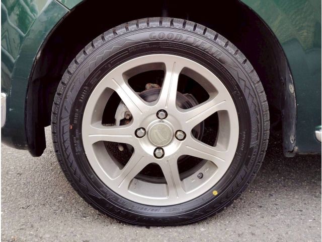 DAIHATSU MIRA GINO 4WD 2006