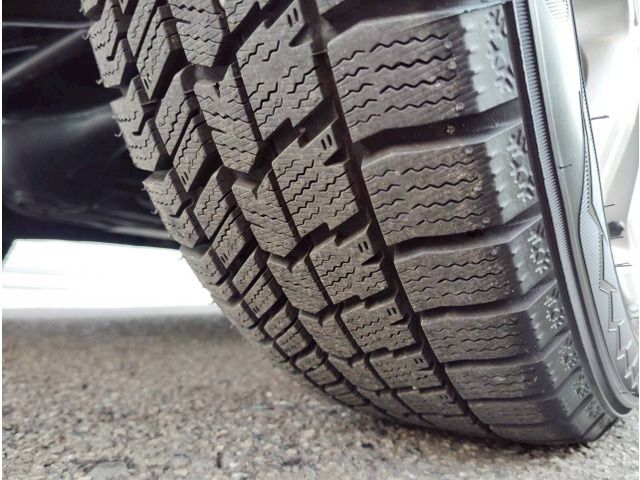 DAIHATSU MIRA GINO 4WD 2006