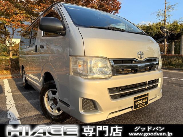 TOYOTA HIACE van 4WD 2012