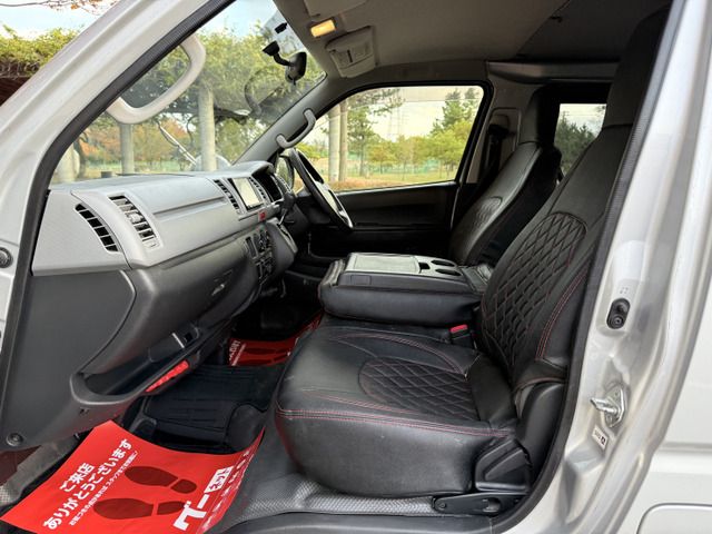 TOYOTA HIACE van 4WD 2012