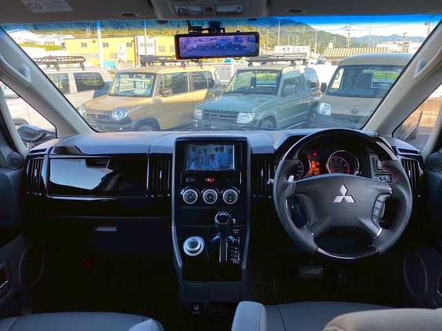 MITSUBISHI DELICA D:5 4WD 2008