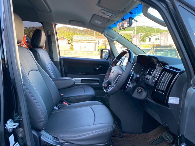 MITSUBISHI DELICA D:5 4WD 2008