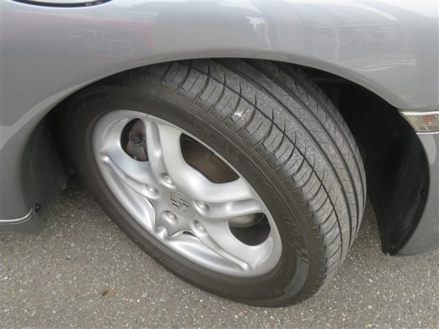 PORSCHE PORSCHE BOXSTER 2004