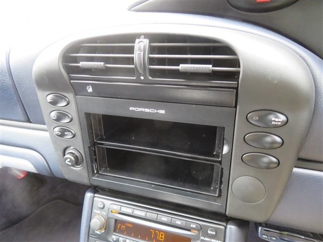 PORSCHE PORSCHE BOXSTER 2004