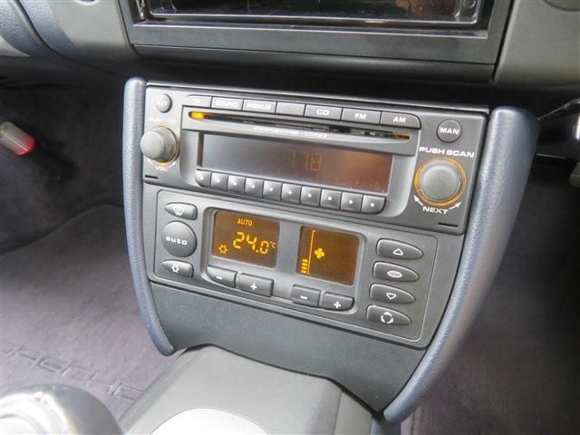 PORSCHE PORSCHE BOXSTER 2004