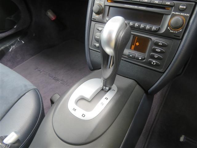 PORSCHE PORSCHE BOXSTER 2004