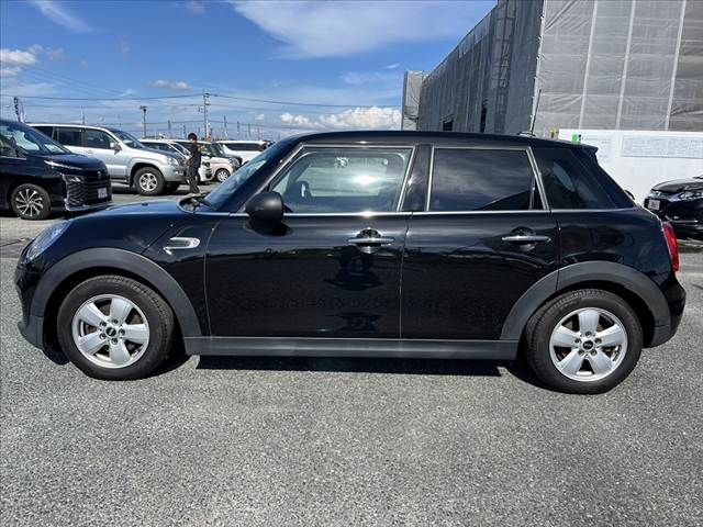 BMW BMW MINI ONE 5DOOR 2016