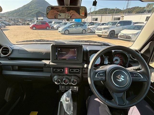 SUZUKI JIMNY SIERRA 2025