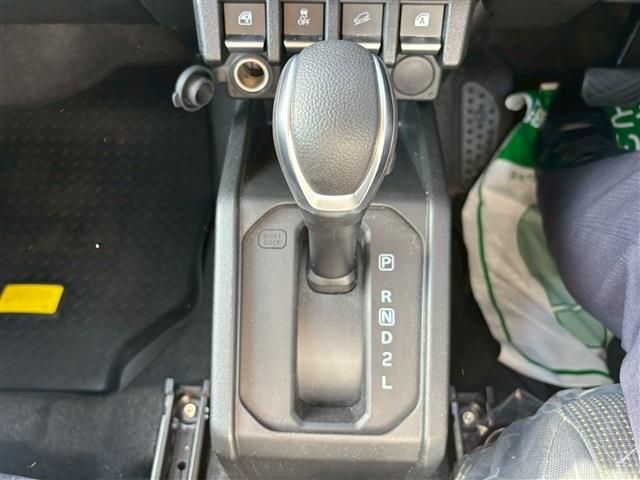 SUZUKI JIMNY SIERRA 2025