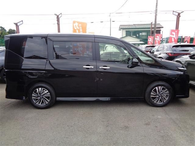 NISSAN SERENA  WG 2025