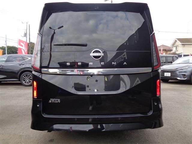 NISSAN SERENA  WG 2025