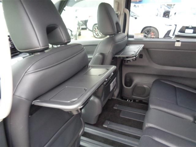 NISSAN SERENA  WG 2025