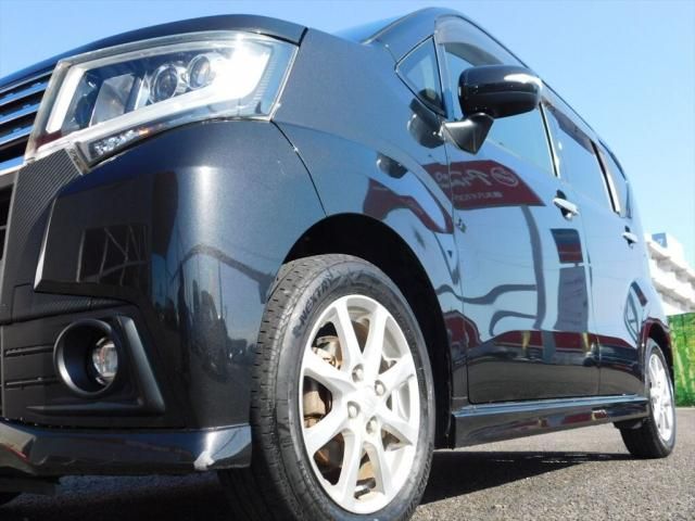 DAIHATSU MOVE CUSTOM 2015