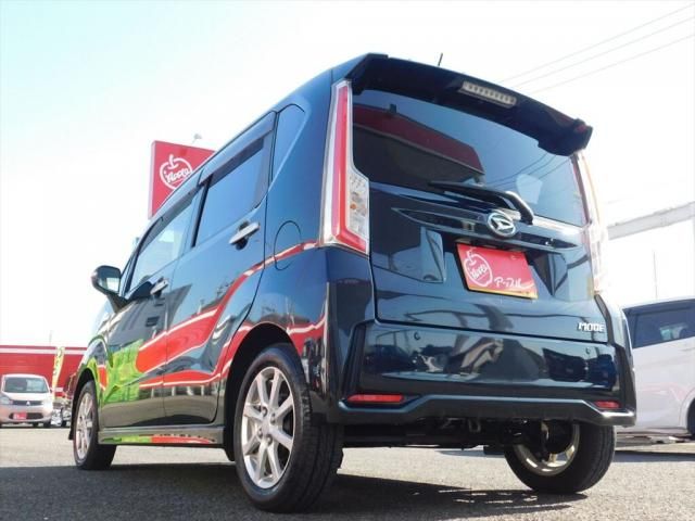 DAIHATSU MOVE CUSTOM 2015