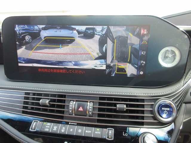 TOYOTA LEXUS LS500h 4WD 2022