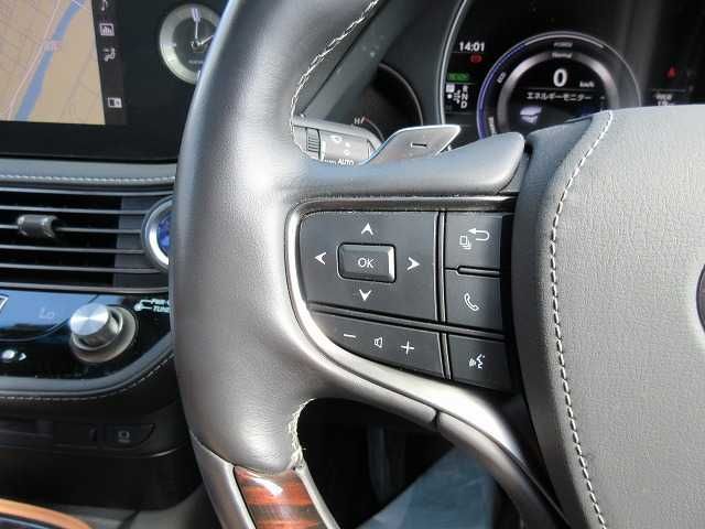 TOYOTA LEXUS LS500h 4WD 2022