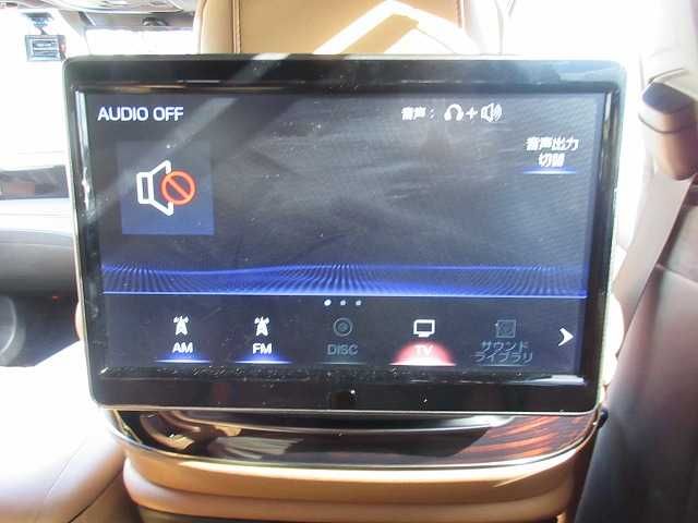 TOYOTA LEXUS LS500h 4WD 2022