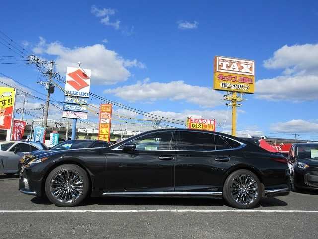 TOYOTA LEXUS LS500h 4WD 2022