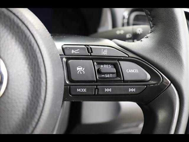 TOYOTA YARIS CROSS HYBRID 2023