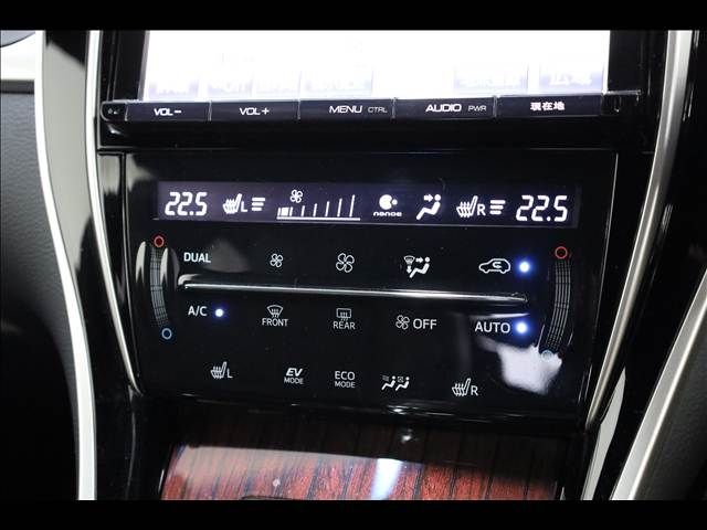 TOYOTA HARRIER HYBRID 2015