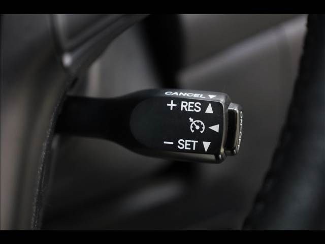 TOYOTA HARRIER HYBRID 2015