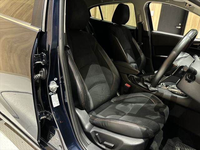 MAZDA AXELA SPORTS 2015