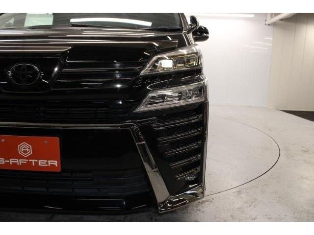 TOYOTA VELLFIRE 2020