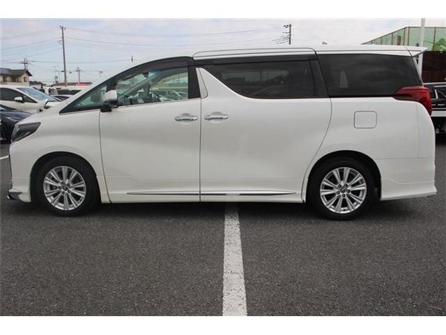 TOYOTA ALPHARD 2018
