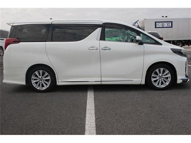 TOYOTA ALPHARD 2018
