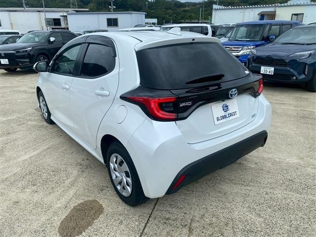 TOYOTA YARIS HYBRID 2022